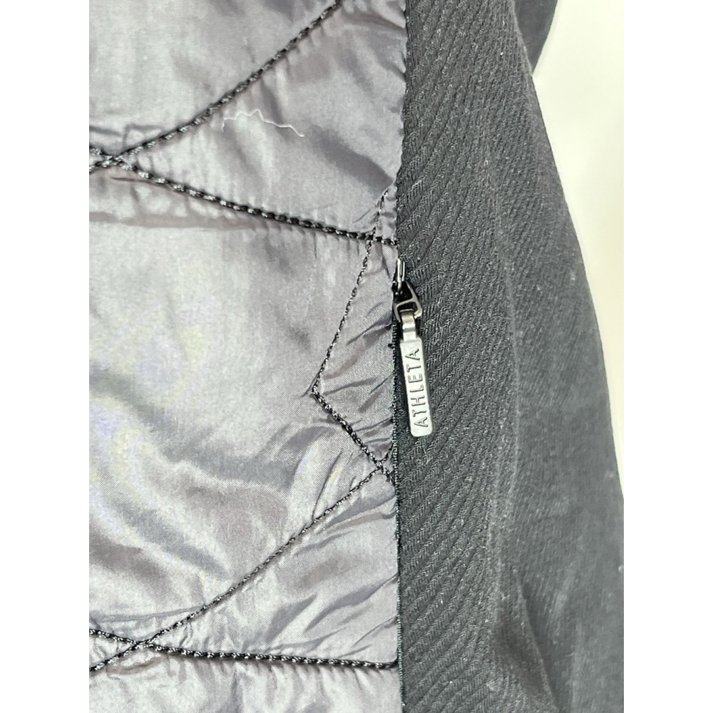 Athleta Womens Black Quilted Jacket Full Zip Ribbed Knit Panels Medium Thumbhole - Picture 9 of 13